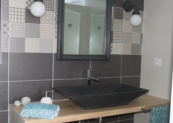 Au Fil Des Cevennes Bed and Breakfast 3*